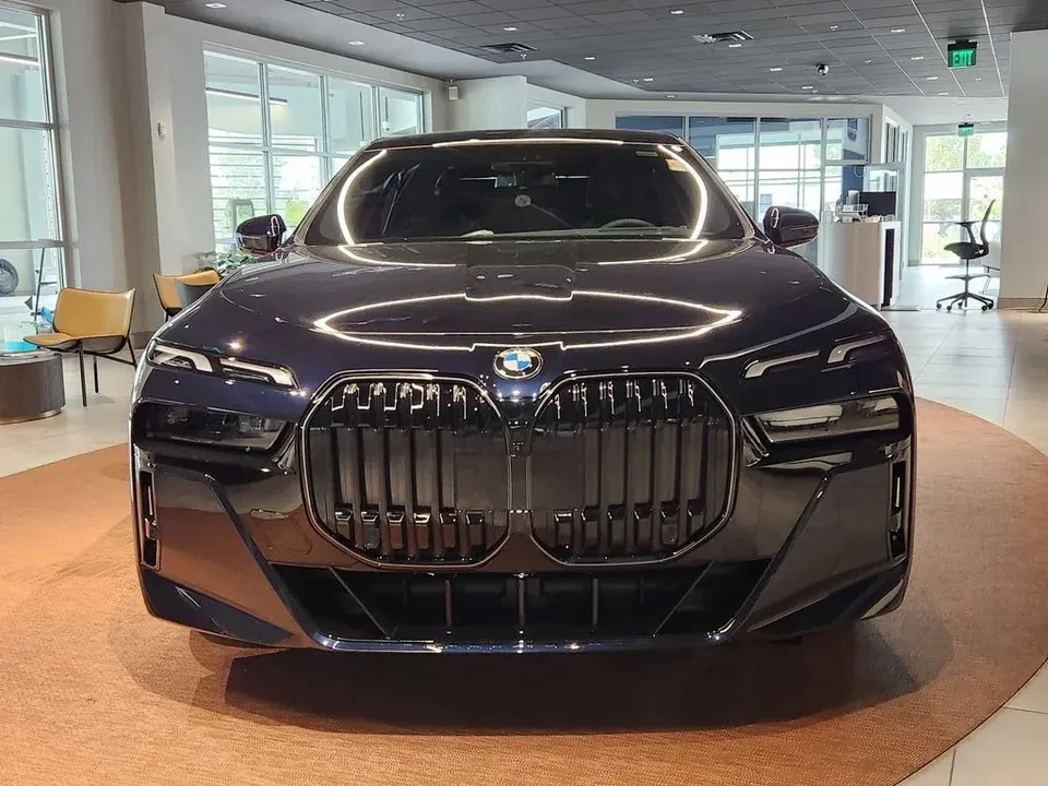 2026 BMW G70 7 Series - Image 7 of 19