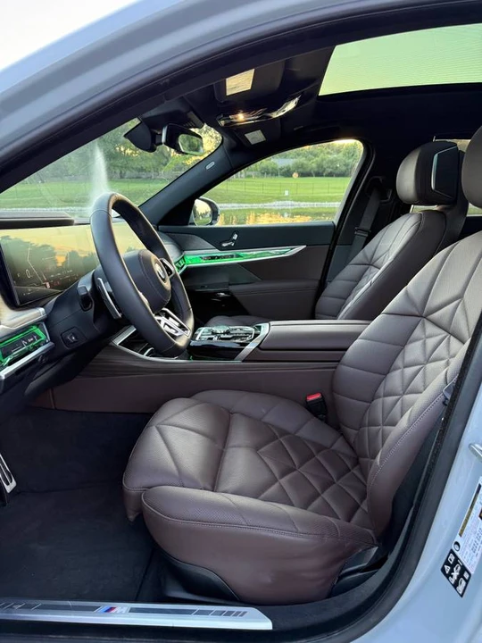 2026 BMW G70 7 Series - Image 4 of 13