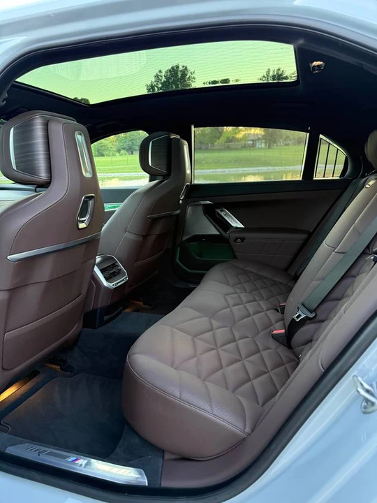 2026 BMW G70 7 Series - Image 11 of 13