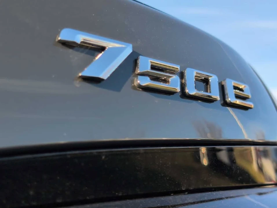2026 BMW G70 7 Series - Image 13 of 20