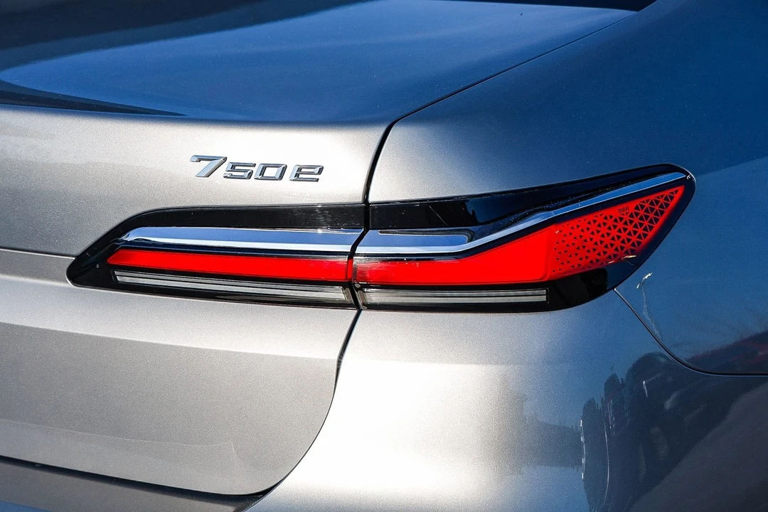 2026 BMW G70 7 Series - Image 8 of 21
