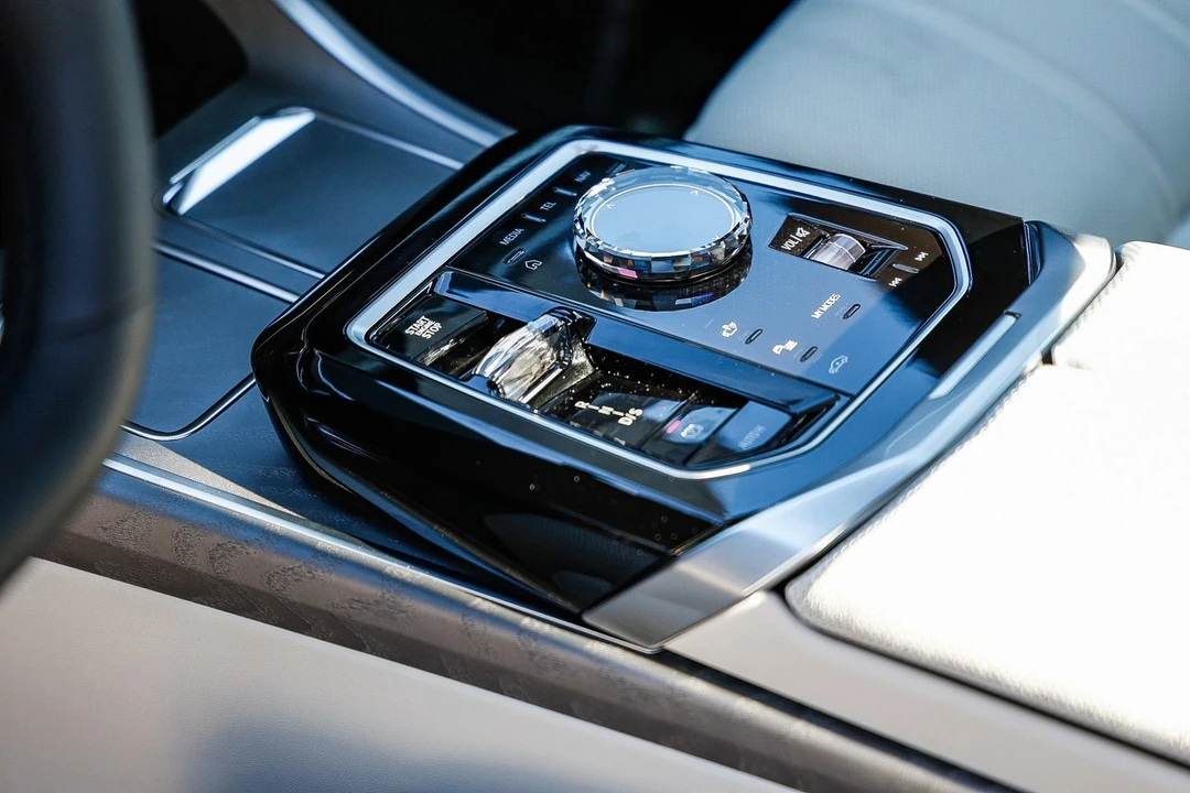 2026 BMW G70 7 Series - Image 20 of 21