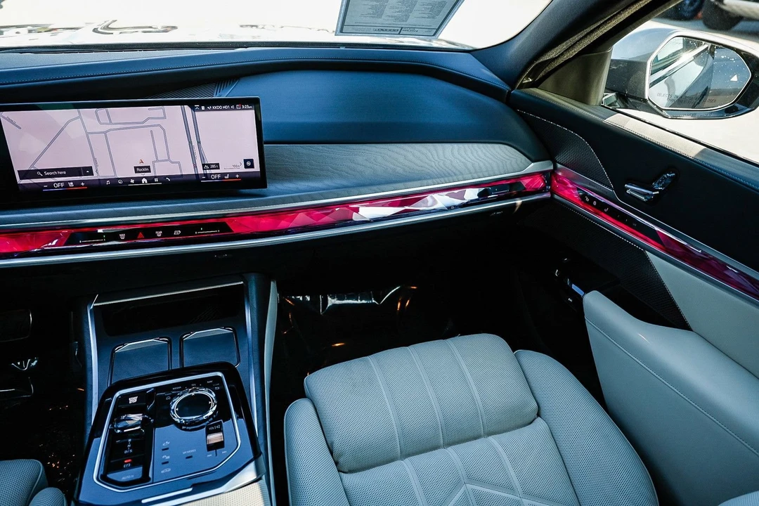 2026 BMW G70 7 Series - Image 15 of 21
