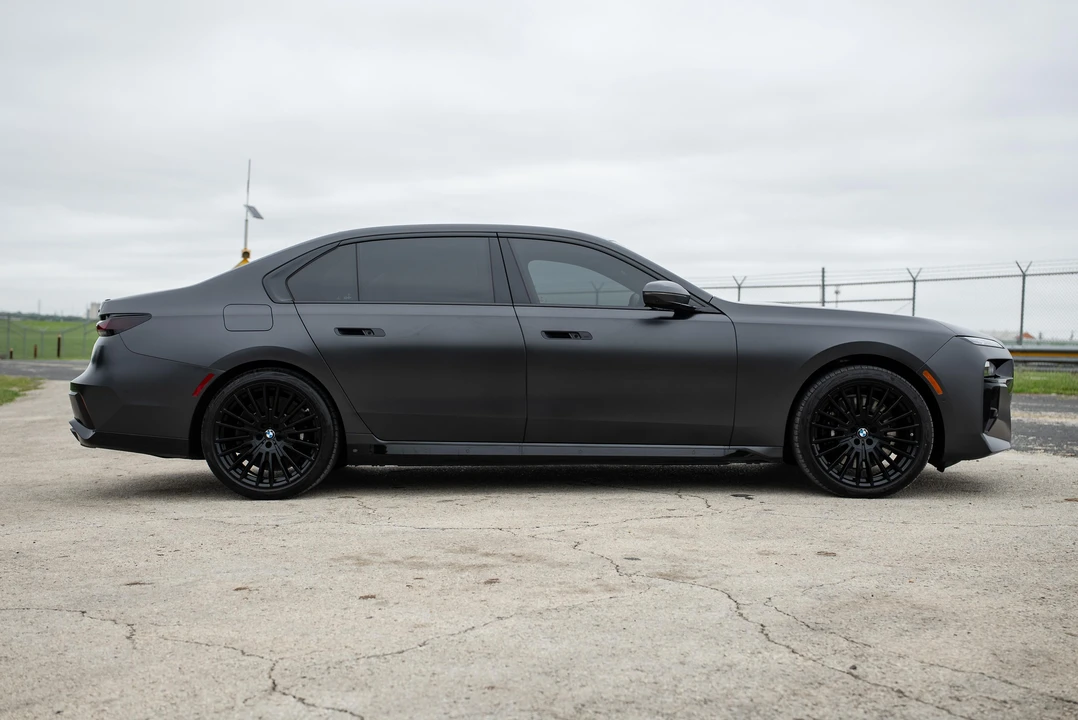 2026 BMW G70 7 Series - Image 16 of 31