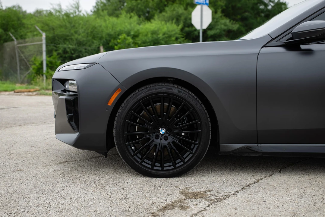 2026 BMW G70 7 Series - Image 27 of 31