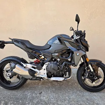 2026 BMW F 900 R