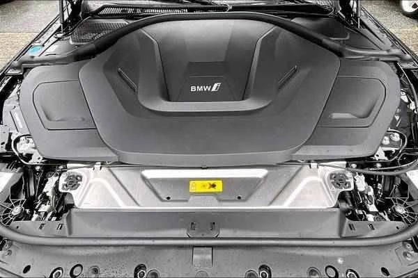 2026 BMW G26 i4 - Image 11 of 13