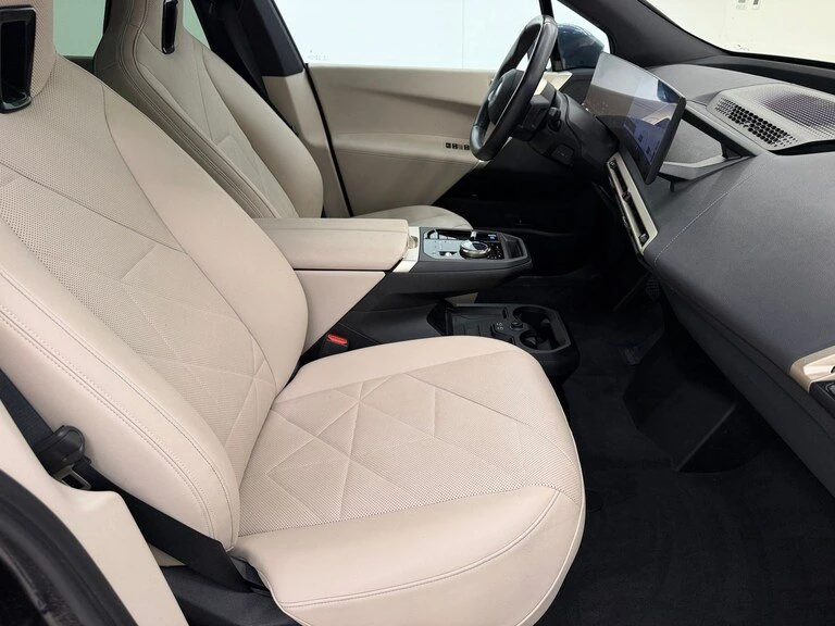 2026 BMW I20 iX - Image 8 of 12