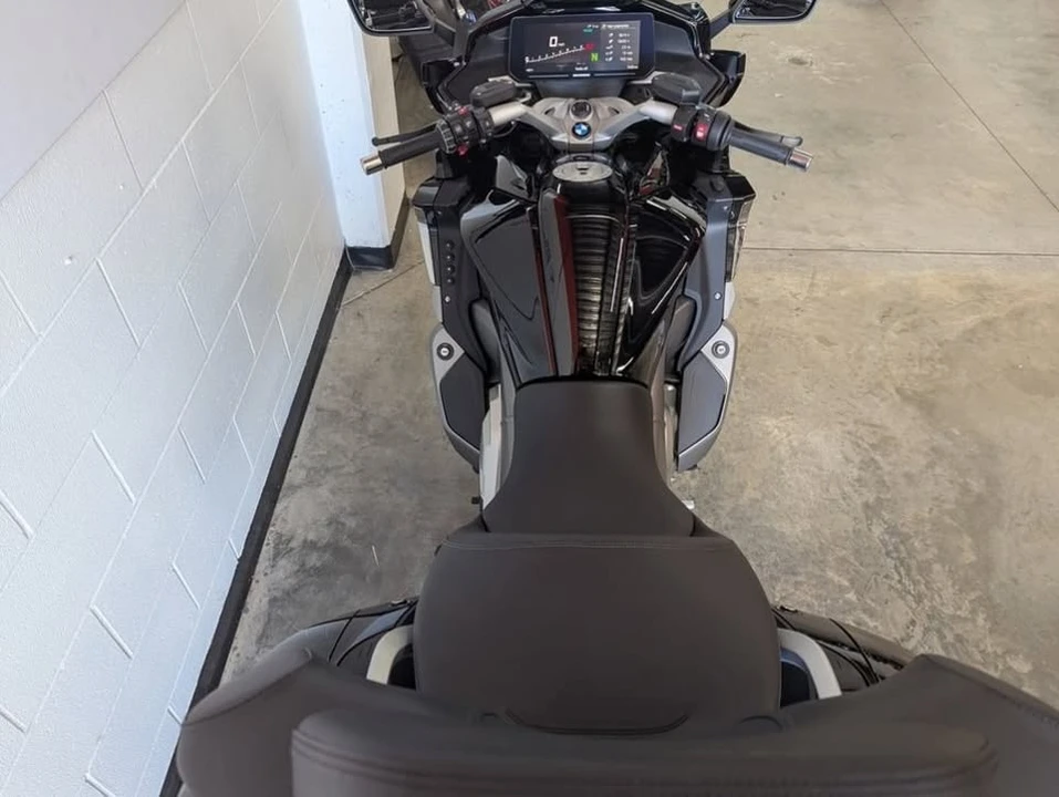 2026 BMW K1600 - Image 12 of 16
