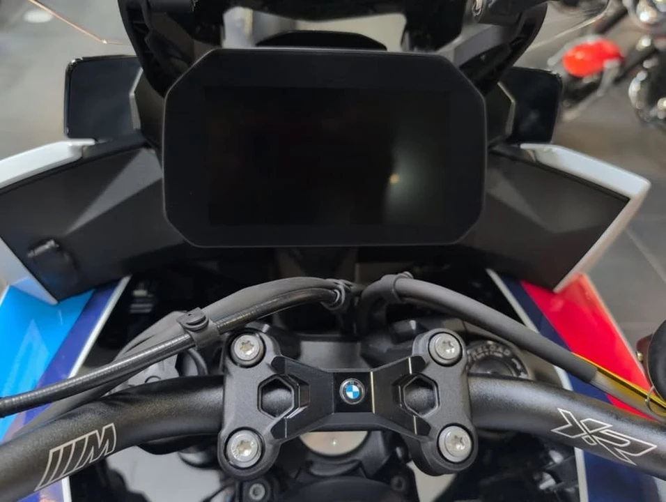 2026 BMW M1000 - Image 15 of 18