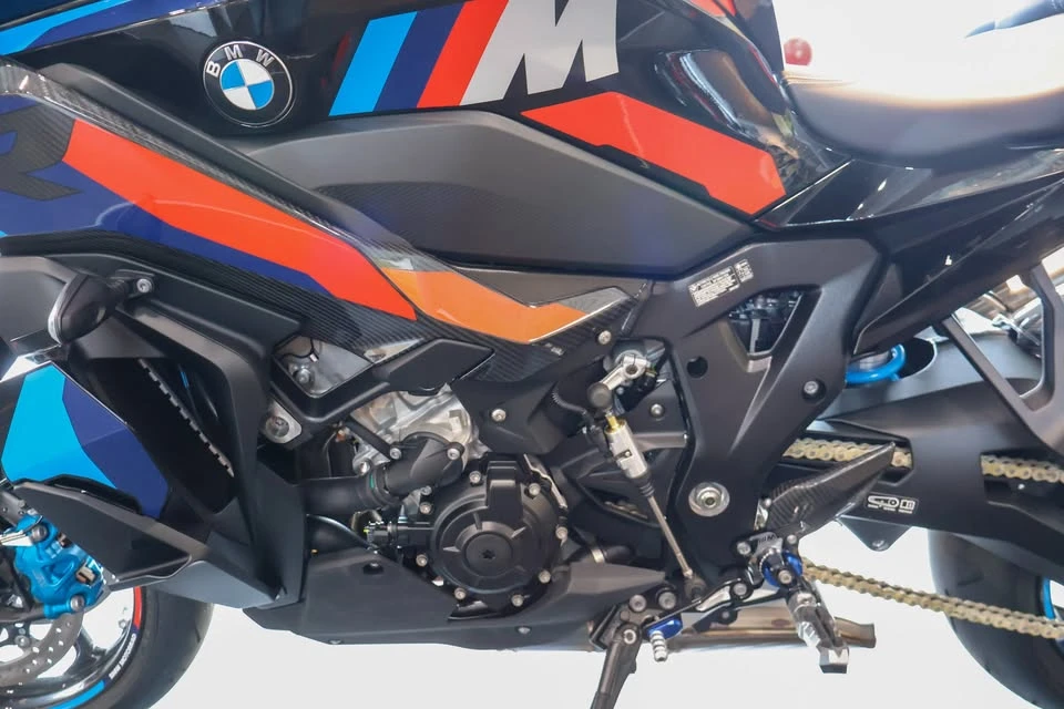 2026 BMW M1000 - Image 10 of 18