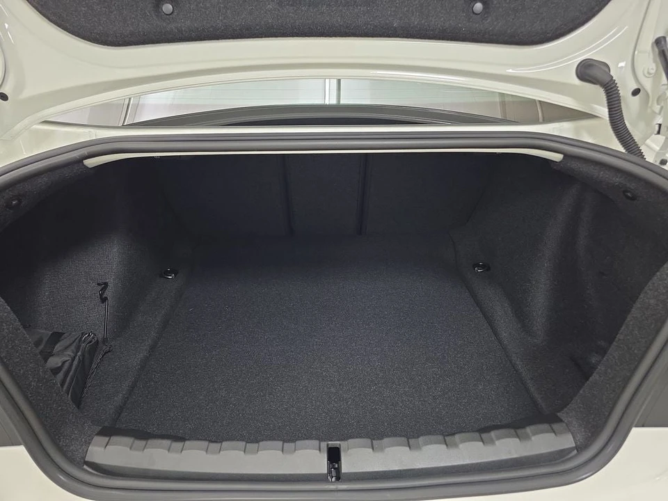 2026 BMW G87 M2 - Image 27 of 31