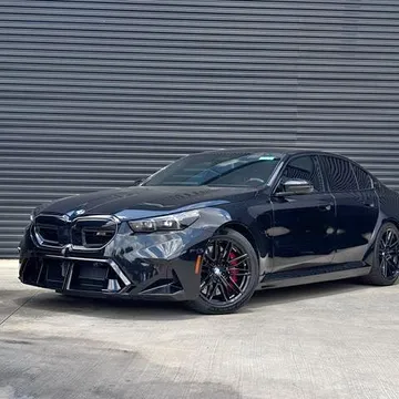 2026 BMW M5
