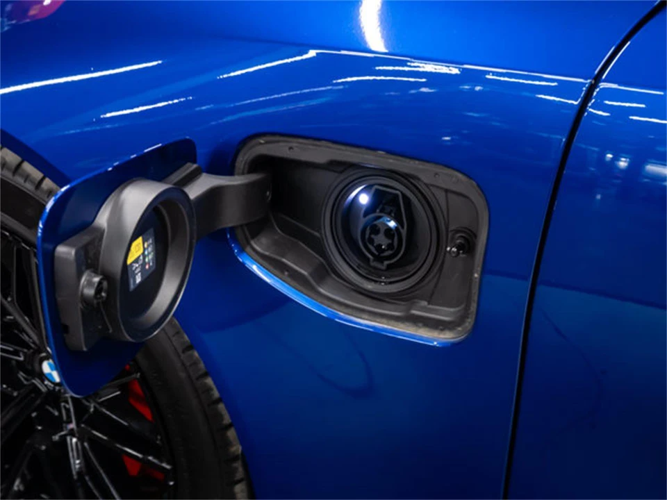 2026 BMW G90/G99 M5 - Image 17 of 31