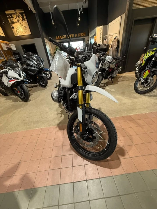 2026 BMW R 12 nineT - Image 5 of 20