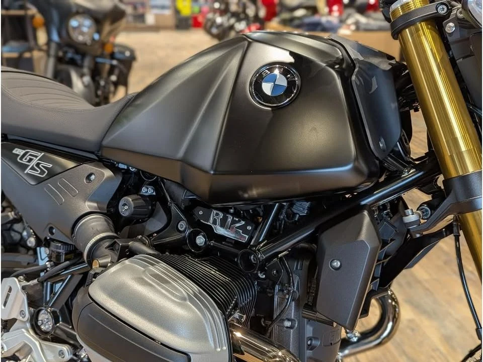 2026 BMW R 12 nineT - Image 7 of 15