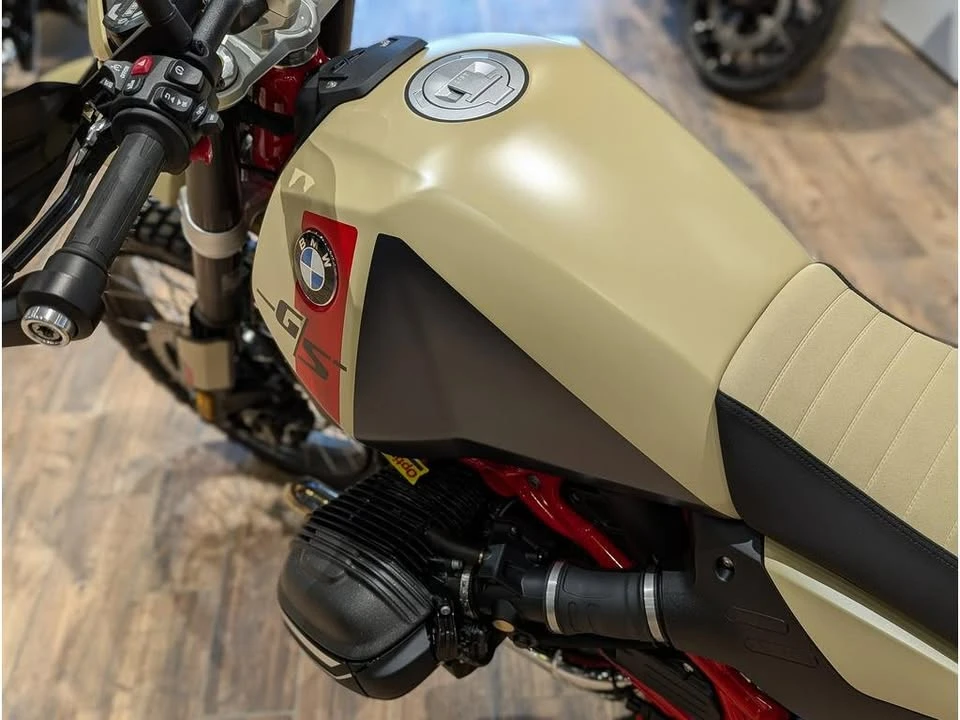 2026 BMW R 12 nineT - Image 9 of 15