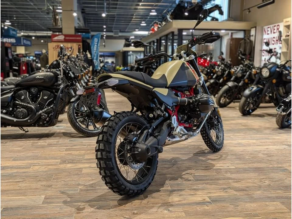 2026 BMW R 12 nineT - Image 11 of 15
