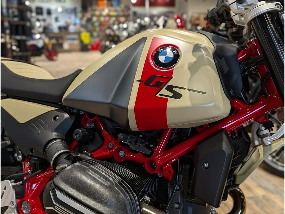 2026 BMW R 12 nineT - Image 7 of 15