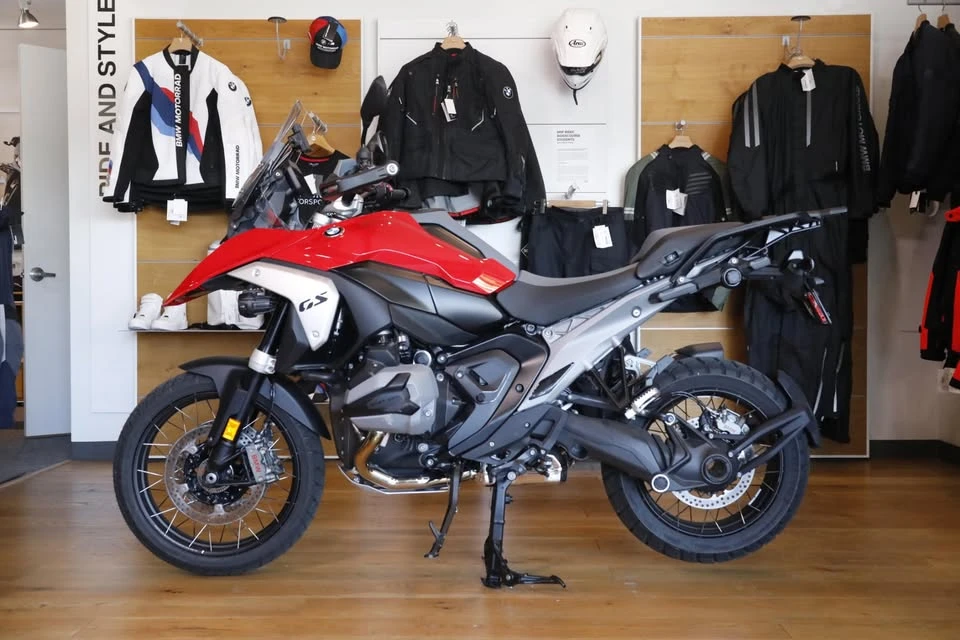 2026 BMW R 12 nineT - Image 9 of 14