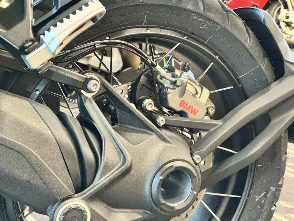 2026 BMW R 12 nineT - Image 15 of 15