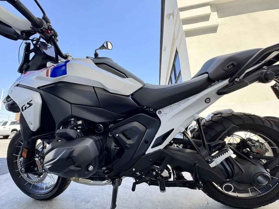 2026 BMW R 12 nineT - Image 5 of 20