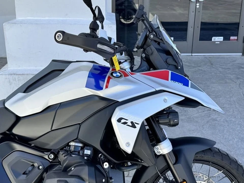 2026 BMW R 12 nineT - Image 16 of 20