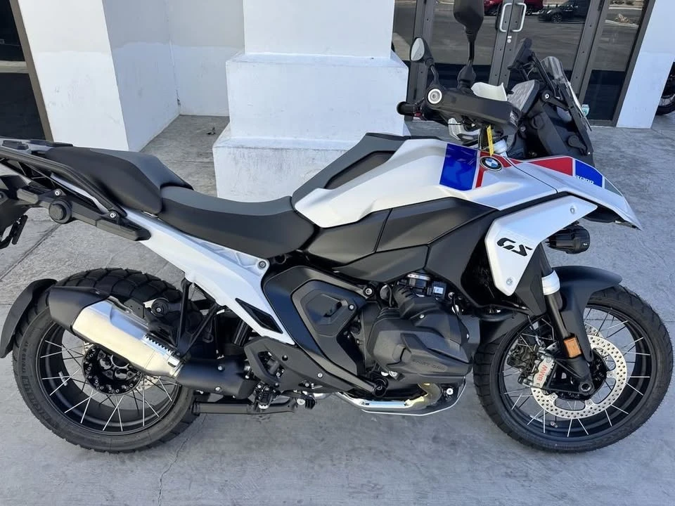 2026 BMW R 12 nineT - Image 4 of 20