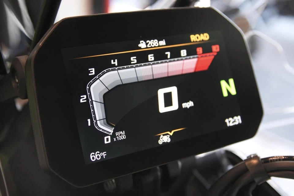 2026 BMW R 12 nineT - Image 8 of 17