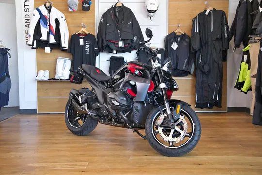 2026 BMW R 1300 R