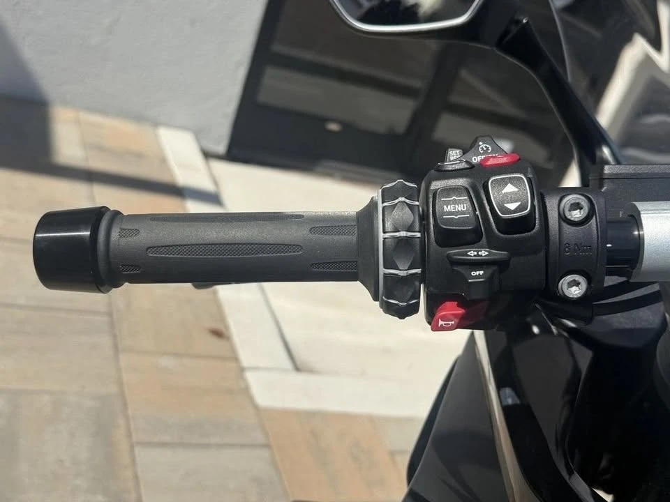 2026 BMW R 12 nineT - Image 10 of 10