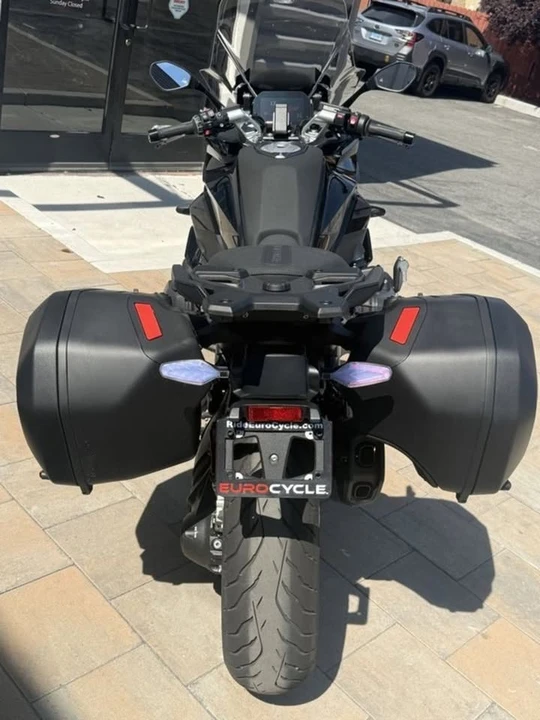 2026 BMW R 12 nineT - Image 4 of 10