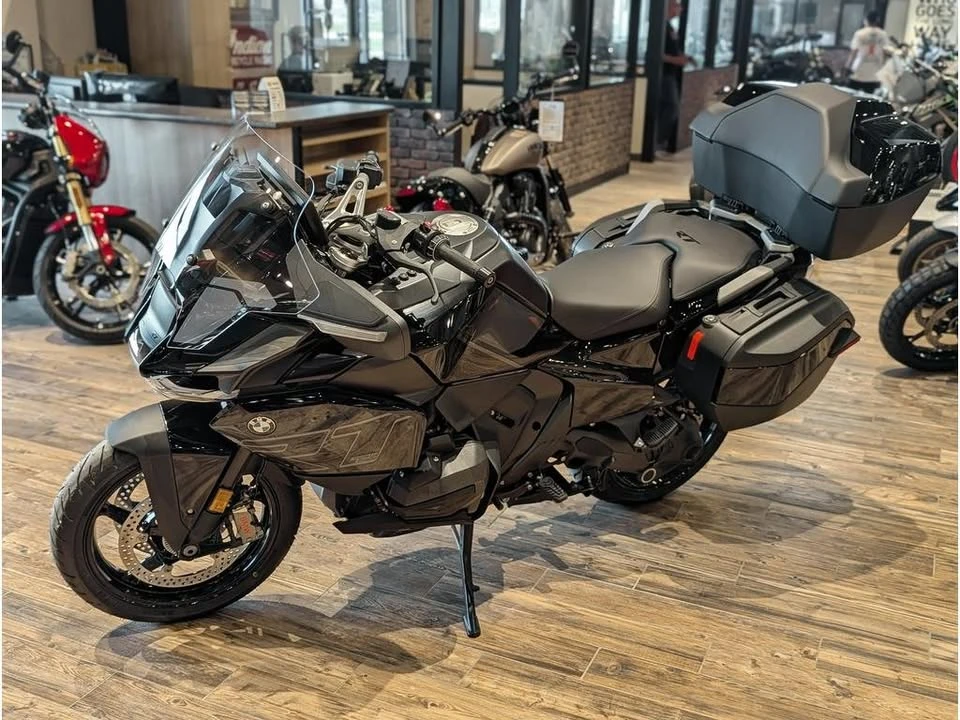 2026 BMW R 12 nineT - Image 12 of 15