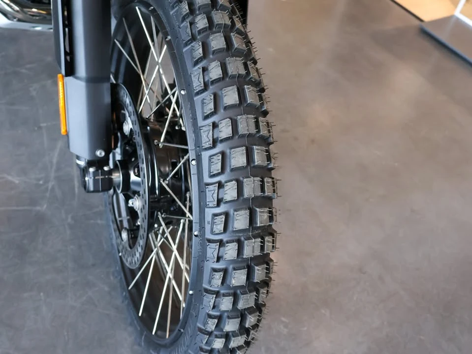 2026 BMW R 12 nineT - Image 15 of 19