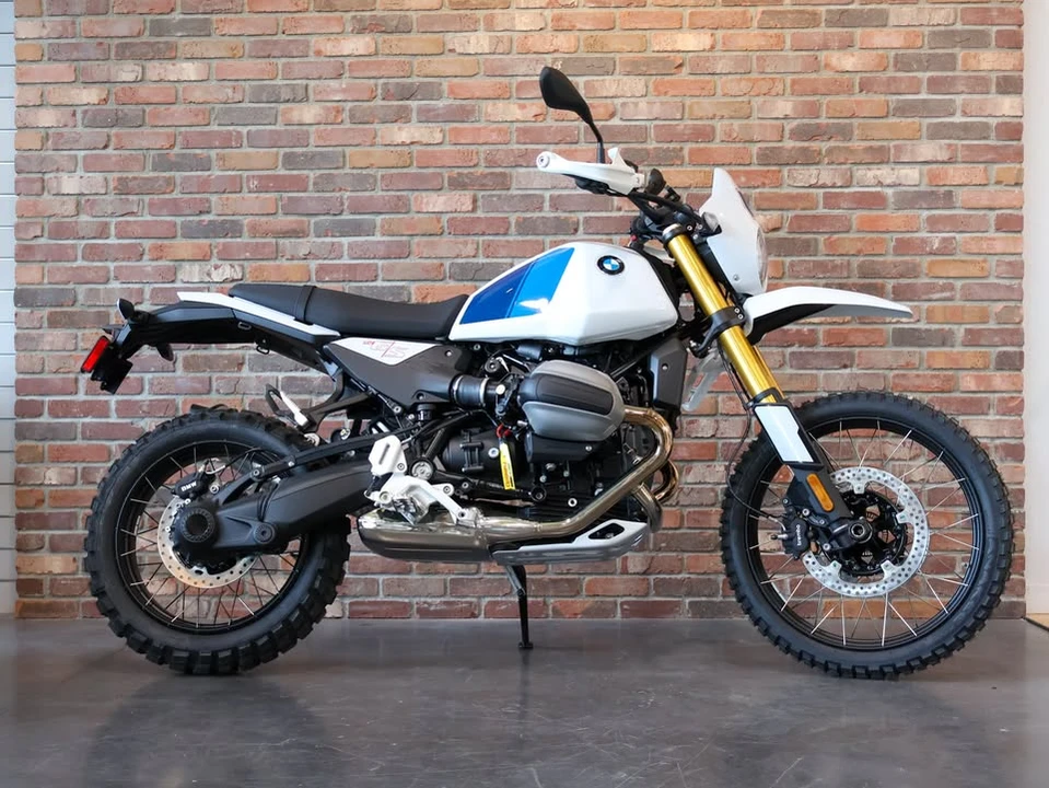 2026 BMW R 12 nineT - Image 12 of 19
