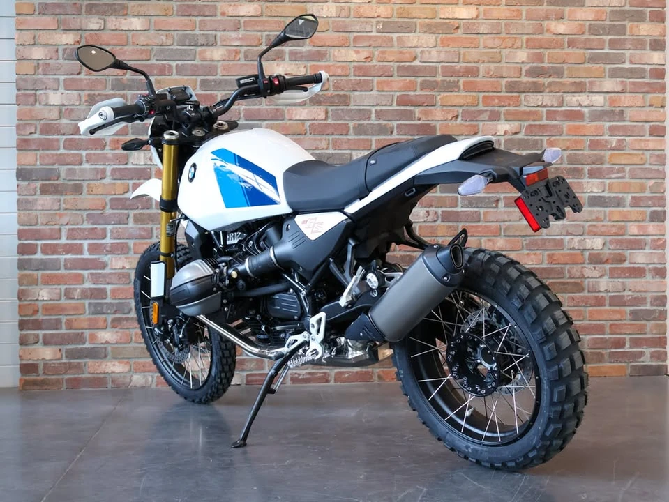 2026 BMW R 12 nineT - Image 15 of 19