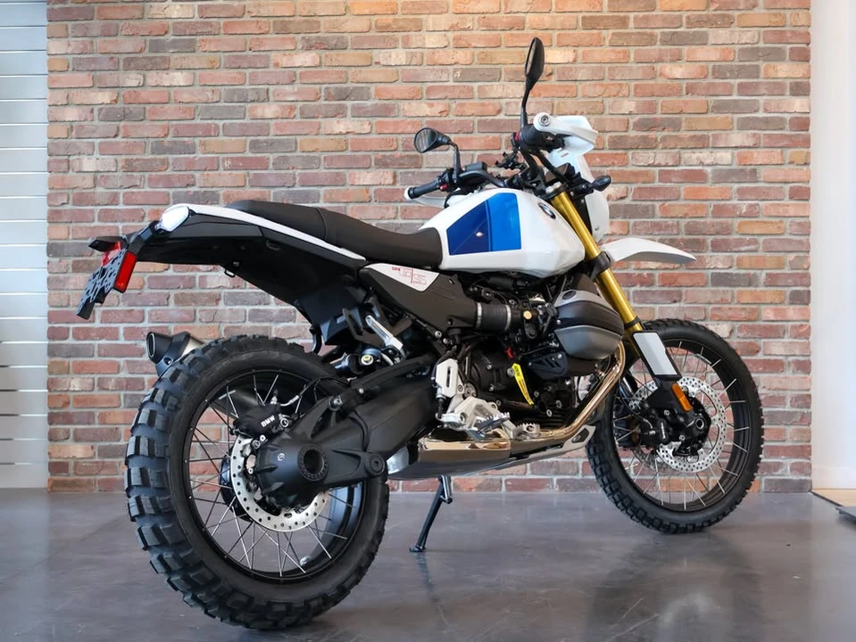 2026 BMW R 12 nineT - Image 13 of 19