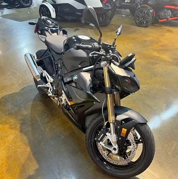 2026 BMW S 1000 R