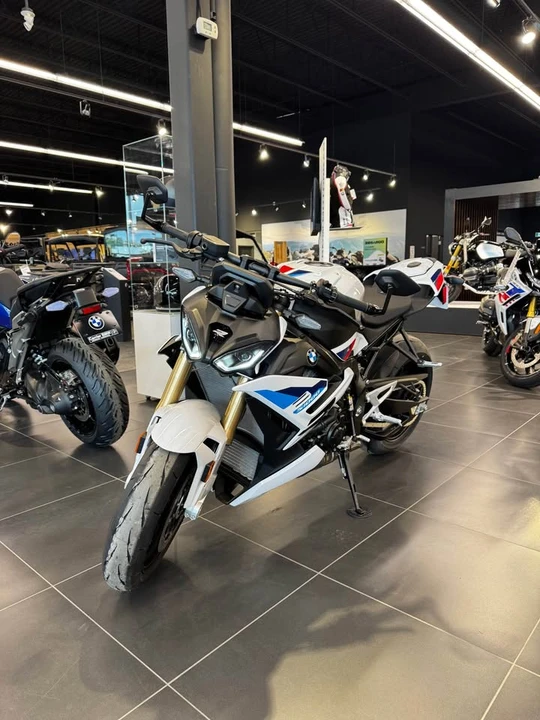 2026 BMW S1000 - Image 3 of 7