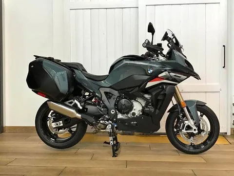 2026 BMW S1000XR