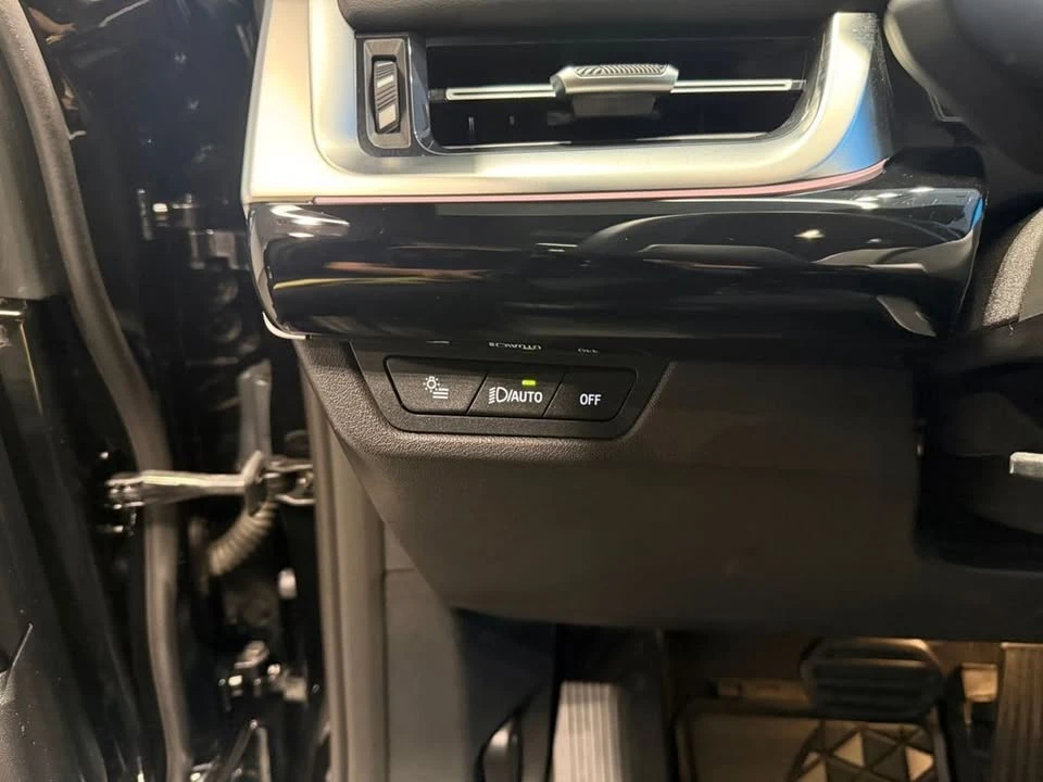 2026 BMW U11/U12 X1 - Image 14 of 20