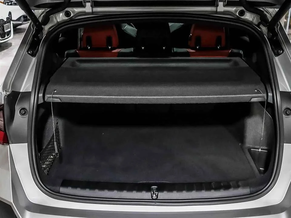 2026 BMW U11/U12 X1 - Image 11 of 20