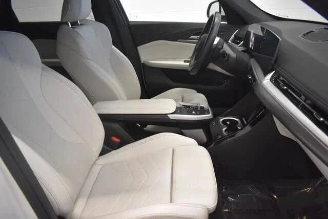 2026 BMW U11/U12 X1 - Image 16 of 17