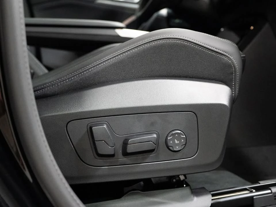2026 BMW U11/U12 X1 - Image 17 of 20