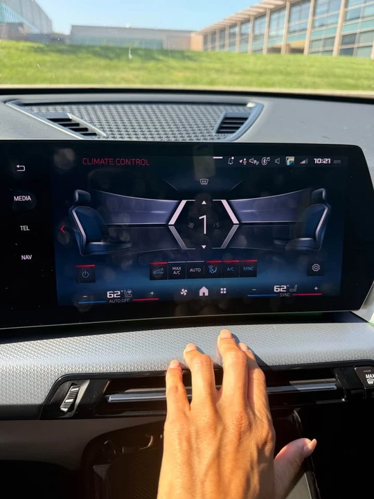 2026 BMW U11/U12 X1 - Image 10 of 13