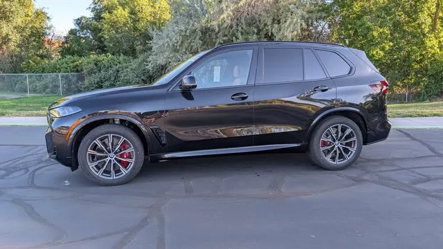 2026 BMW X5 M60i Sport Utility 4D