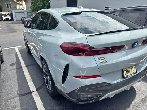 2026 BMW X6 M60i Sport Utility 4D