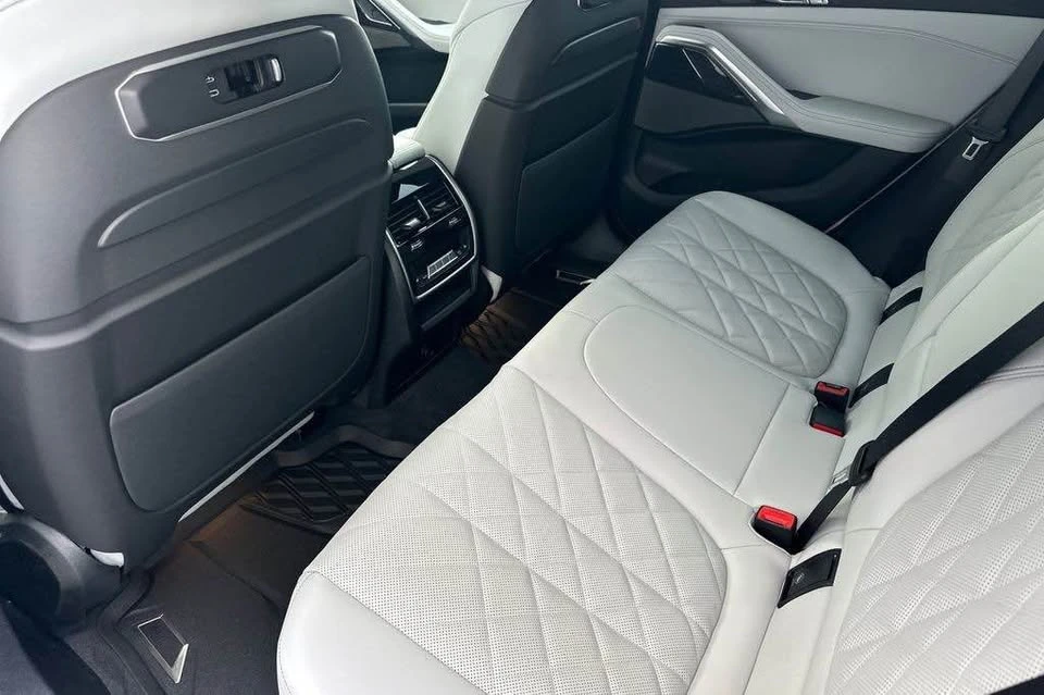 2026 BMW G06 X6 - Image 10 of 20