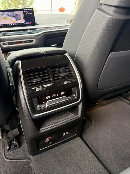 2026 BMW G07 X7 - Image 8 of 11