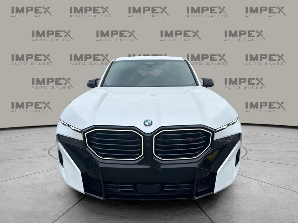 2026 BMW XM - Image 8 of 12
